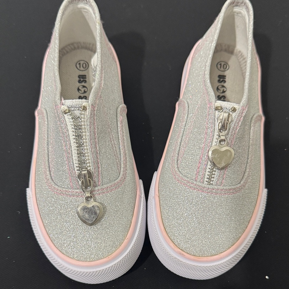 NWOT Glittery Silver Kids Zip-Up Sneakers